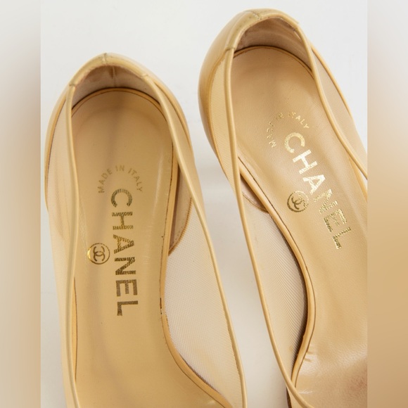 SOLD— Chanel Beige Mesh Heels - Picture 4 of 10